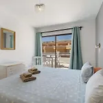 בית נופש 3 Bedrooms With Views