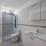 3 Bedrooms With Views בית נופש *