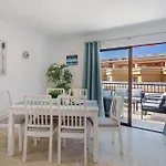 3 Bedrooms With Views * אדחה