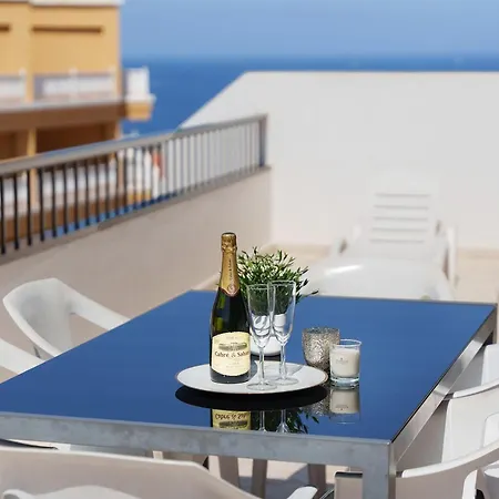 3 Bedrooms With Views * אדחה