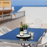 3 Bedrooms With Views Holiday home