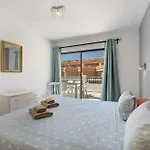 3 Bedrooms With Views Holiday home *
