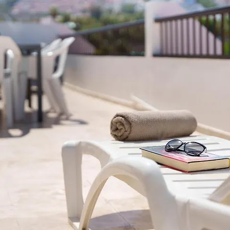 Semesterbostad 3 Bedrooms With Views Costa Adeje (Tenerife)