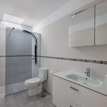 3 Bedrooms With Views بيت للعطل *