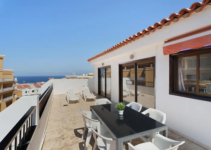 3 Bedrooms With Views *