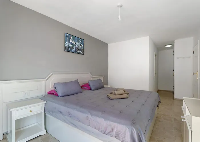 3 Bedrooms With Views 度假居 阿德耶